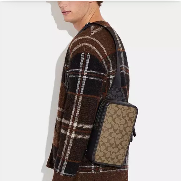 Sullivan Pack In Blocked Signature Canvas - Picture 5 of 5